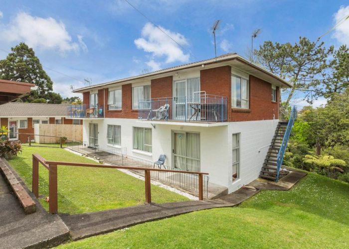  at 2/9 Alston Avenue, Kelston, Waitakere City, Auckland
