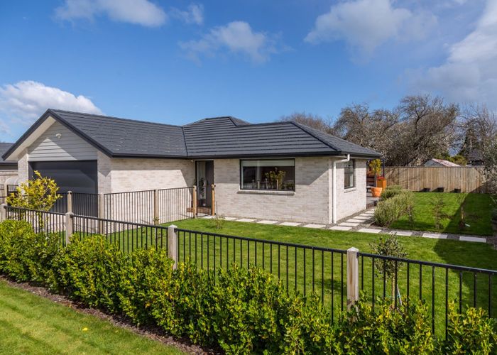  at 7 Kakariki Crescent, Carterton, Carterton, Wellington