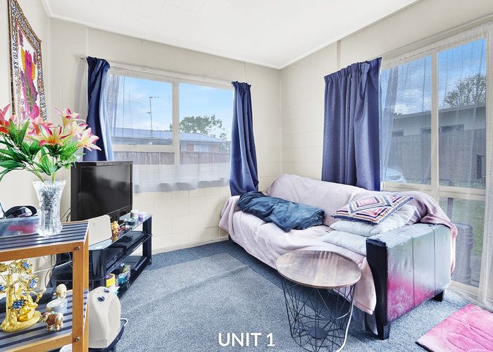  at 55 Barrie Crescent, Silverdale, Hamilton