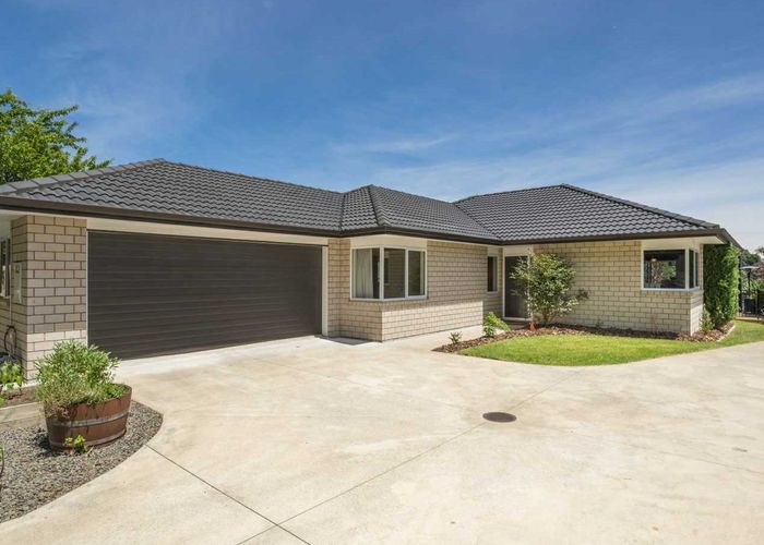  at 35 Danny Place, Pyes Pa, Tauranga