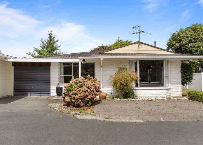  at 1/102 Roydvale Avenue, Burnside, Christchurch