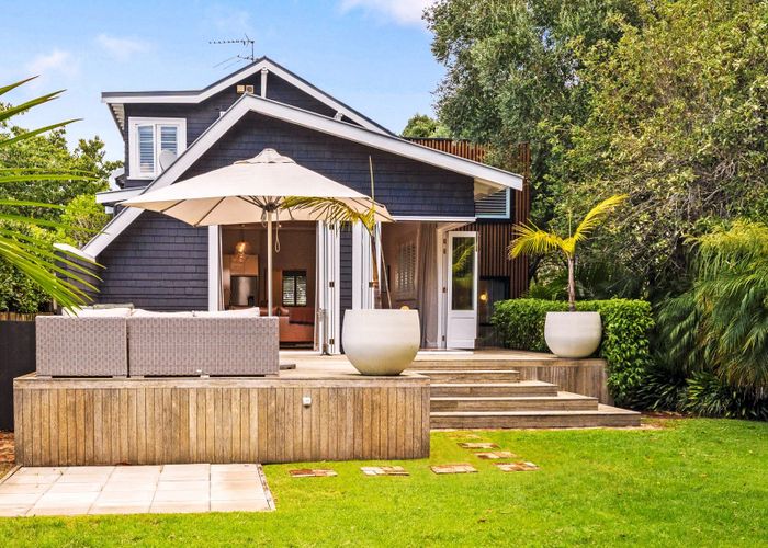  at 4 Poronui Street, Mount Eden, Auckland City, Auckland