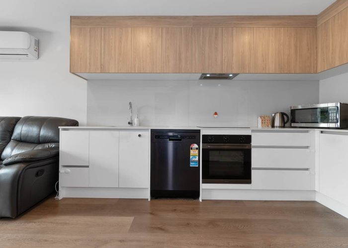 at 4/470 West Coast Road, Glen Eden, Waitakere City, Auckland