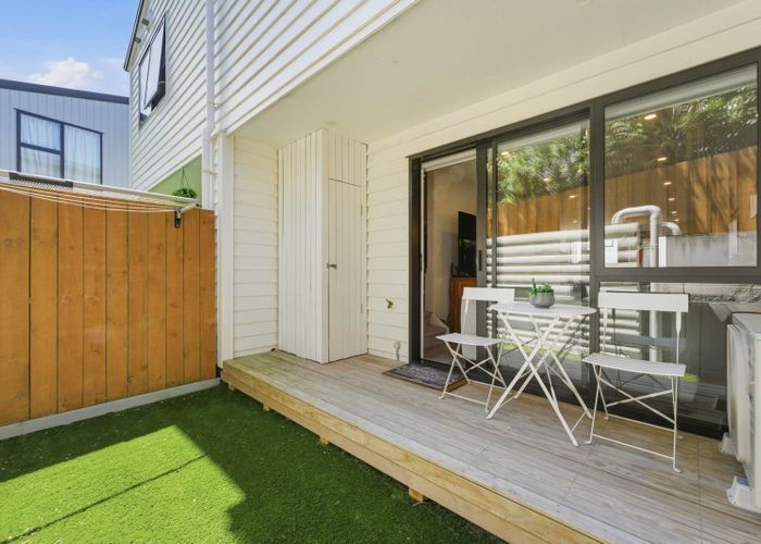  at 7/67 Royal View Road, Te Atatu South, Waitakere City, Auckland