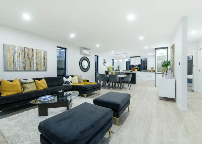  at 15D Addison Street, Blockhouse Bay, Auckland