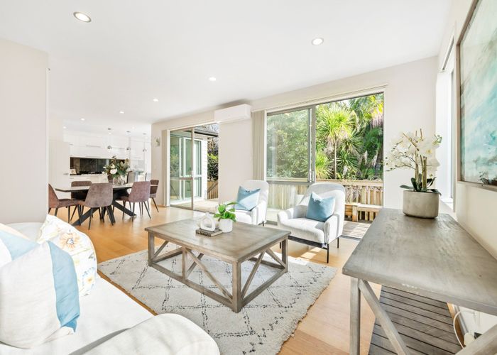  at 666B Beach Road, Browns Bay, Auckland