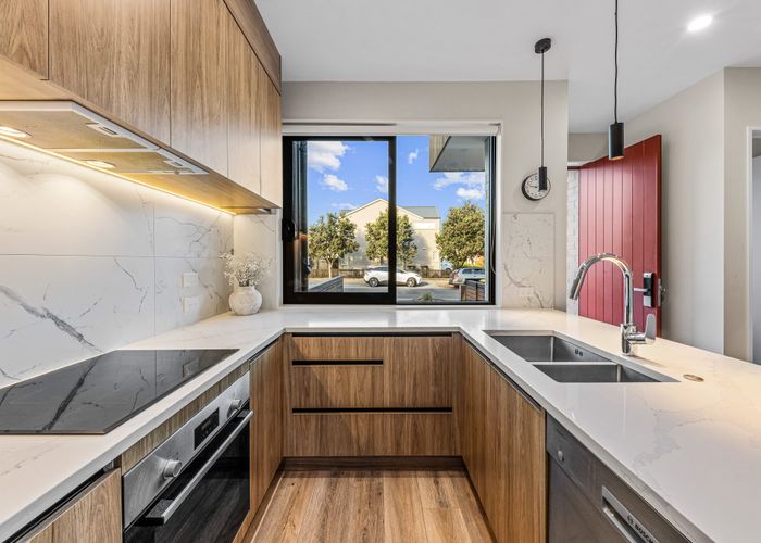  at 42 Glidepath Road, Hobsonville, Waitakere City, Auckland
