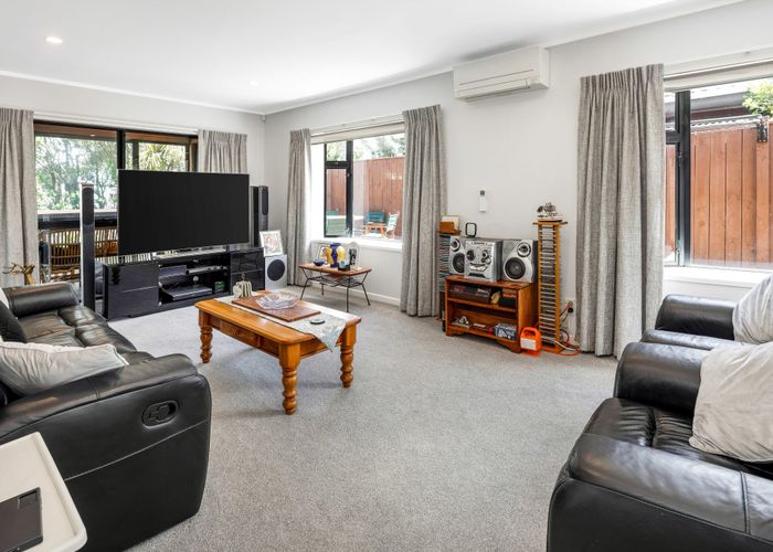  at 5 Bay Lair Grove, Island Bay, Wellington, Wellington