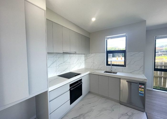  at 54D Royal View Road, Te Atatu South, Waitakere City, Auckland