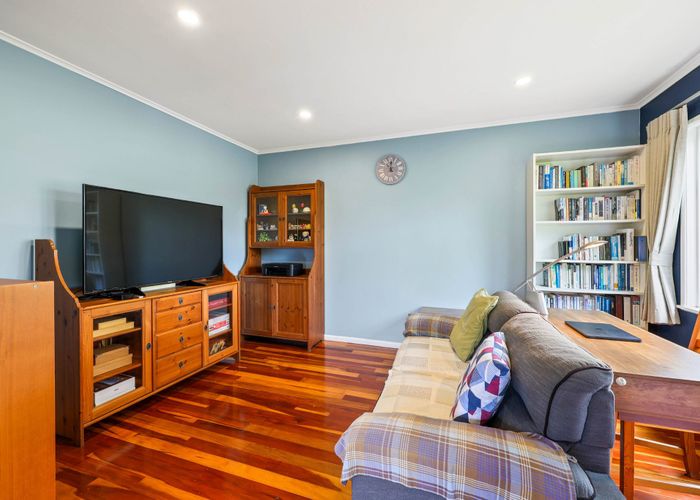  at 6 Finnerty Avenue, Howick, Manukau City, Auckland