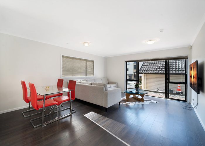  at 120/172 Mcleod Road, Te Atatu South, Auckland