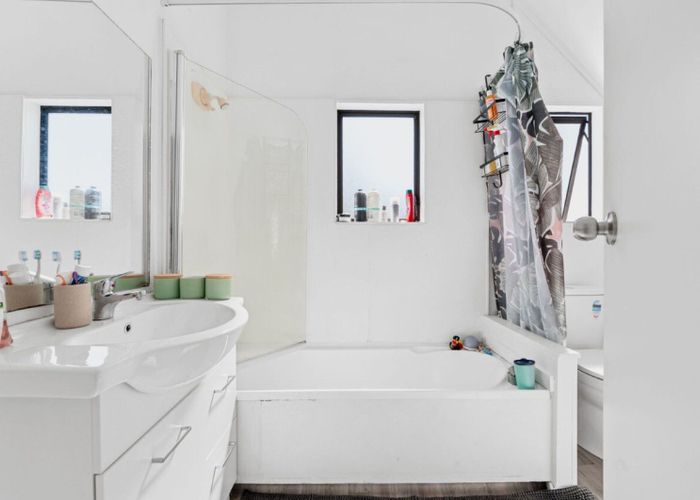  at 825F Heaphy Terrace, Claudelands, Hamilton, Waikato