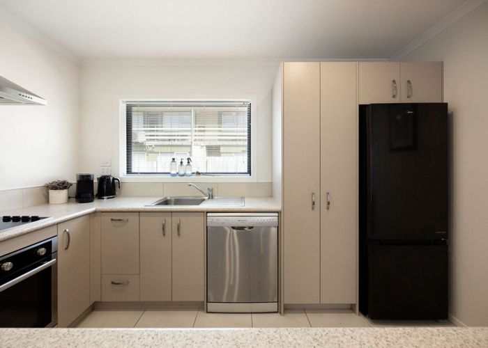  at 2/3 Manning Street, Hamilton City Central, Hamilton, Waikato