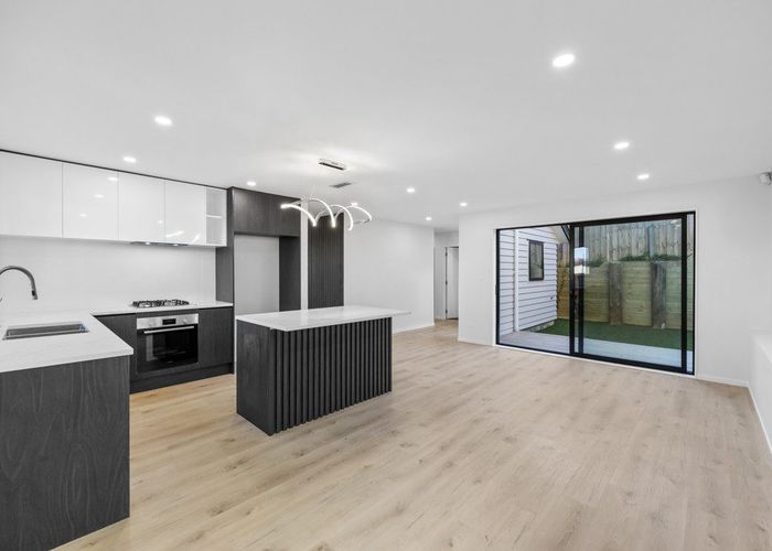  at 61B Totaravale Drive, Totara Vale, North Shore City, Auckland