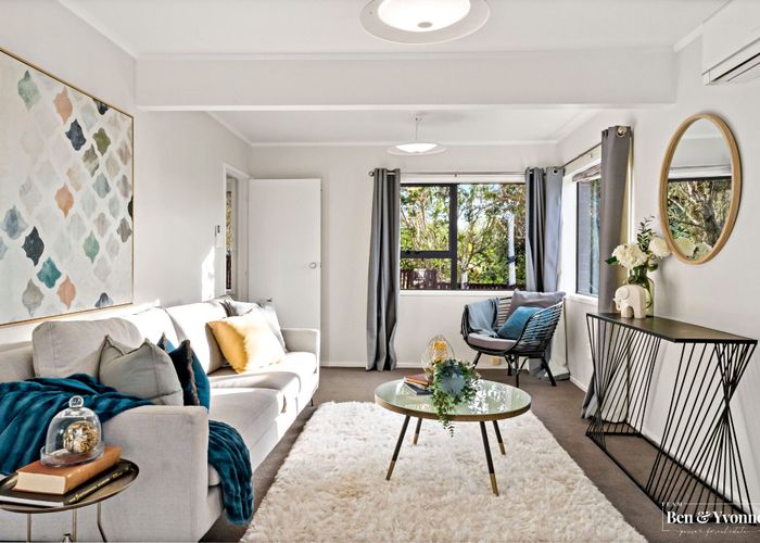  at 2/20 Kentigern Close, Pakuranga, Auckland