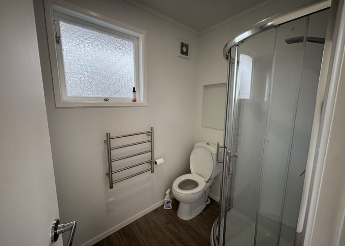  at 6 First View Avenue, Beachlands, Auckland