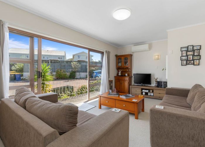  at 29K James Street, Glenfield, North Shore City, Auckland