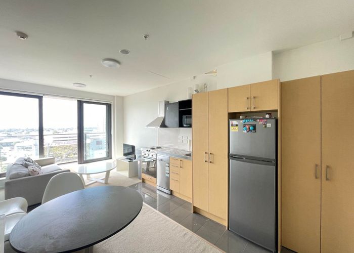  at 804/17 Putney Way, Manukau, Manukau City, Auckland