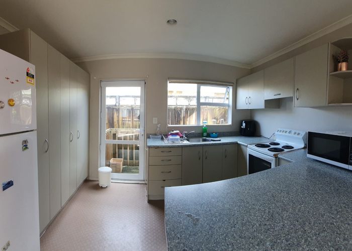  at 2B Wattle St, New Lynn, Waitakere City, Auckland