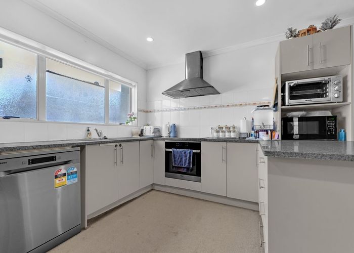  at 13 BUSHPARK PLACE, Flat Bush, Manukau City, Auckland
