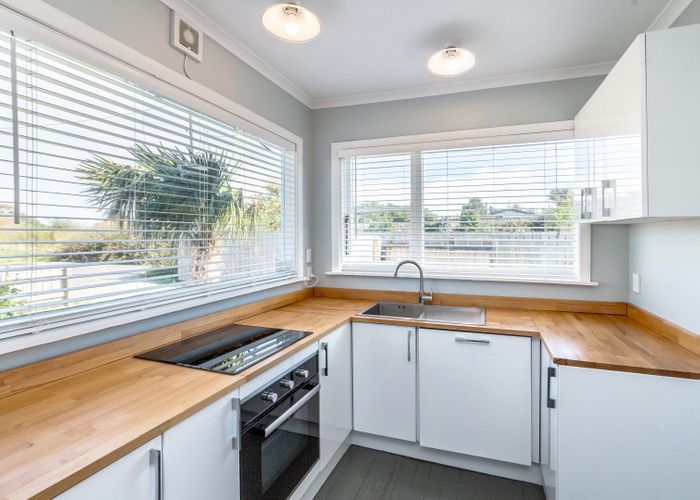  at 15 Woodward Street East, Featherston