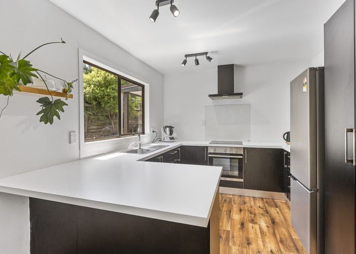  at 3 Lombardy Place, Whalers Gate, New Plymouth, Taranaki