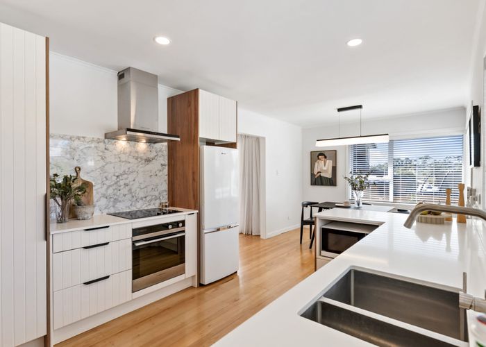  at 1/10 Raines Avenue, Forrest Hill, North Shore City, Auckland