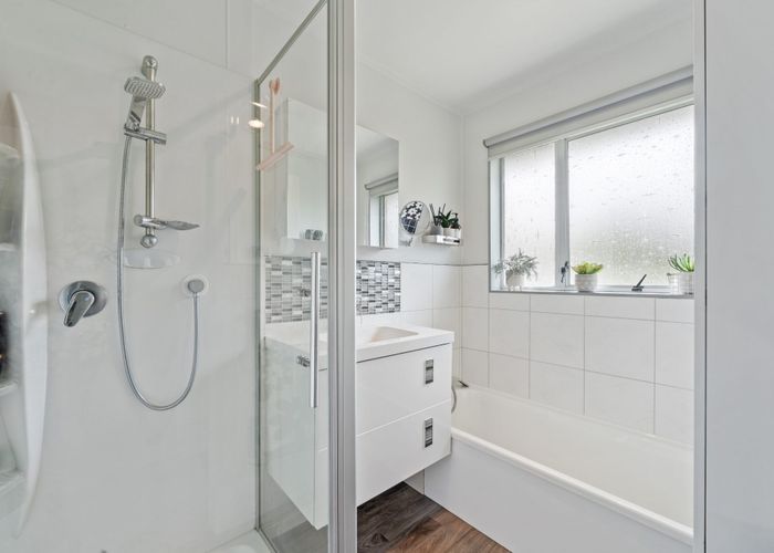  at 1/19 Diorella Drive, Clover Park, Manukau City, Auckland