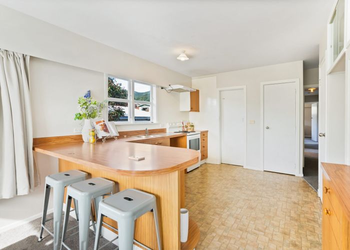  at 44 Kaitawa Crescent, Paraparaumu