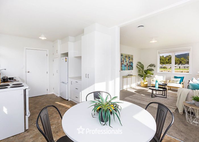  at 52 Mary Crescent, Elderslea, Upper Hutt