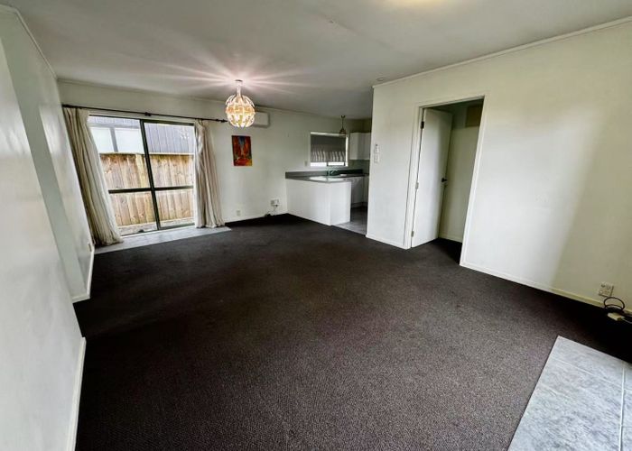  at 21A Thomas Avenue, Te Atatu Peninsula, Waitakere City, Auckland