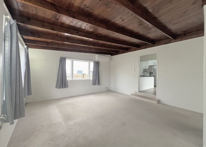  at 52 Tiverton Road, New Windsor, Auckland City, Auckland