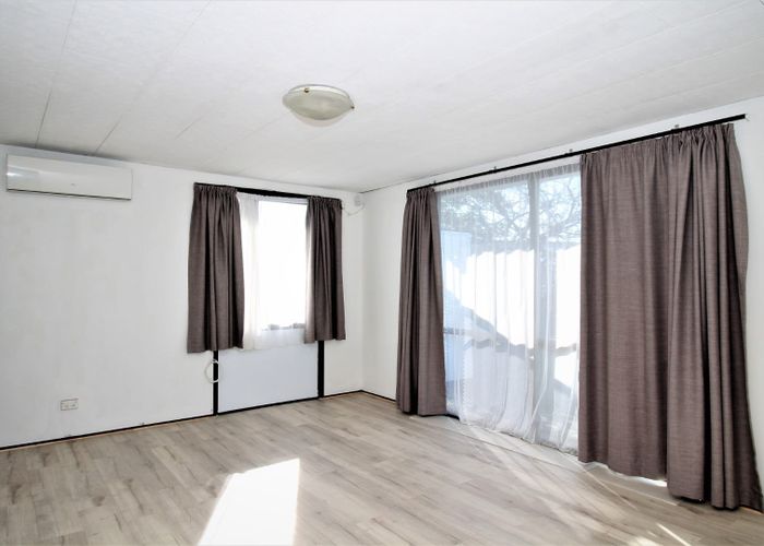  at 2/39 Jarman Road, Mount Wellington, Auckland