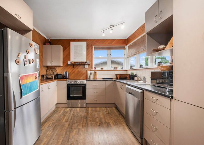  at 65 Mountain Road, Western Heights, Rotorua, Bay Of Plenty