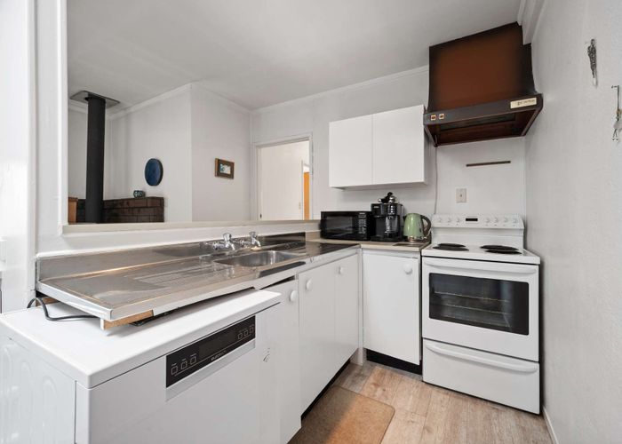  at 2/310 Bucklands Beach Rd, Bucklands Beach, Manukau