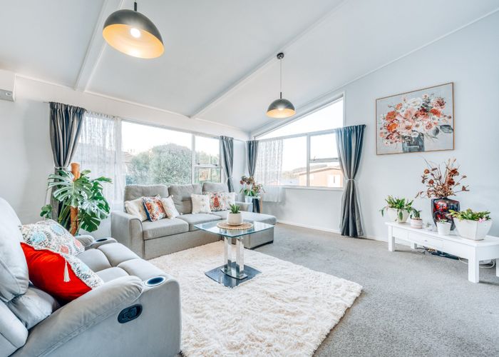  at 22 Rembrandt Avenue, Tawa, Wellington