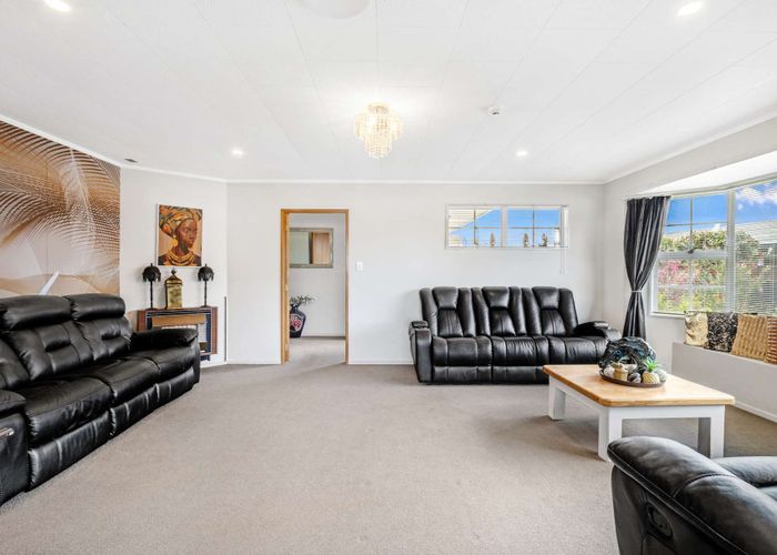  at 15 Downes Avenue, Springvale, Whanganui, Manawatu / Whanganui