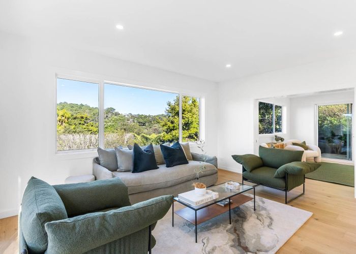  at 17 Asbury Crescent, Campbells Bay, North Shore City, Auckland