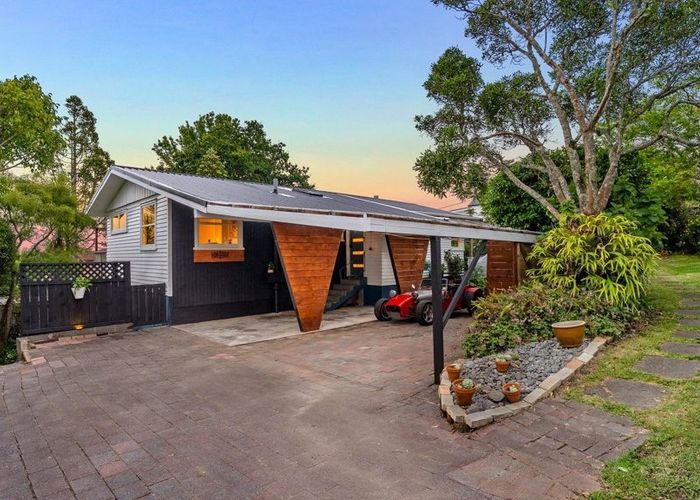  at 158 Upper Harbour Drive, Greenhithe, Auckland