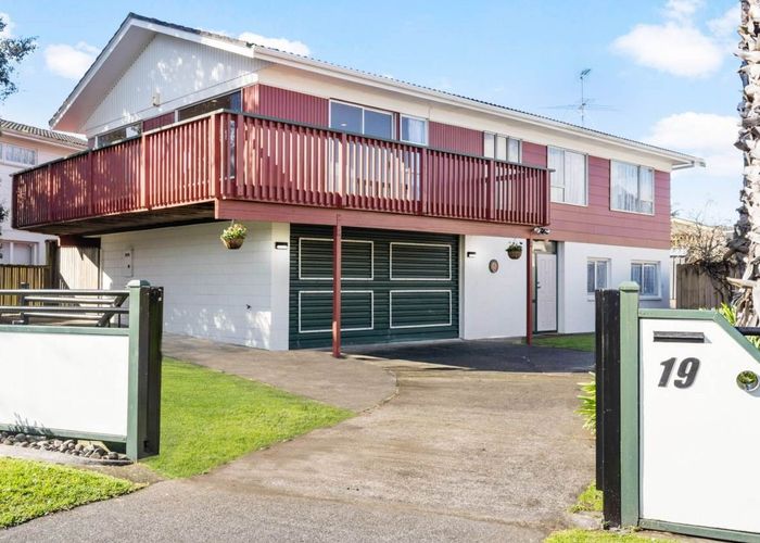  at 19 Vanbrugh Place, Bucklands Beach, Auckland