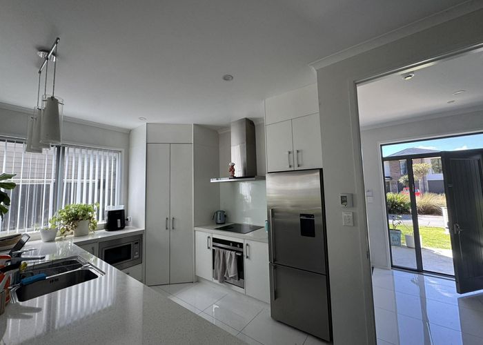  at 15 Somerby Mews, Silverstream, Upper Hutt, Wellington