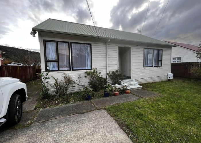  at 5 Shearer Crescent, Naenae, Lower Hutt