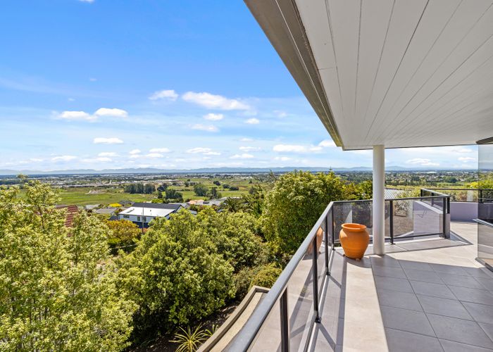 at 81 Penruddock Rise, Westmorland, Christchurch