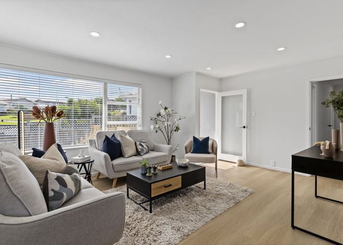  at 7 Thornlow Street, Glendene, Waitakere City, Auckland