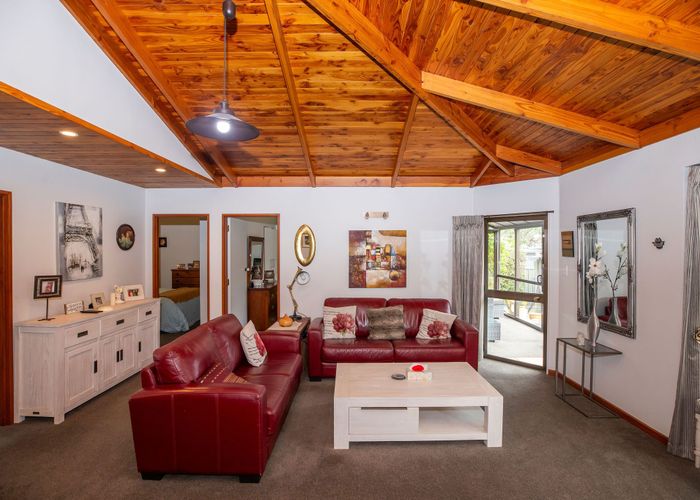  at 2/347A Church Street, West End, Timaru