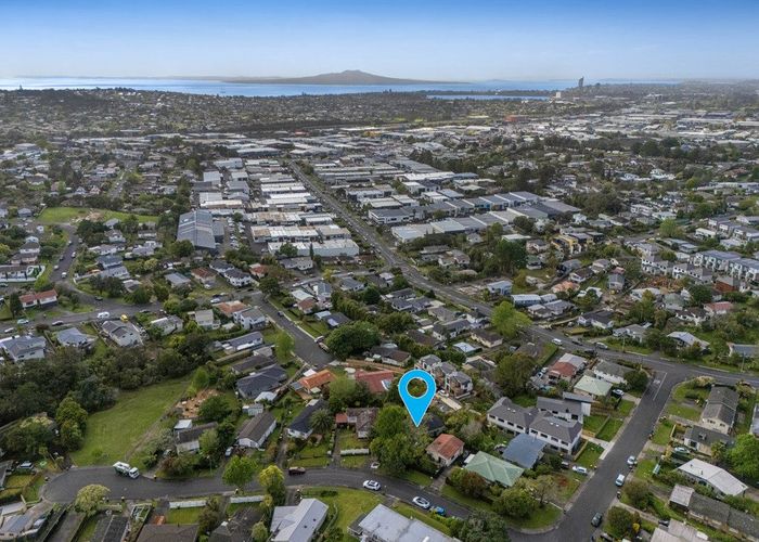  at 1 Wanita Place, Totara Vale, North Shore City, Auckland