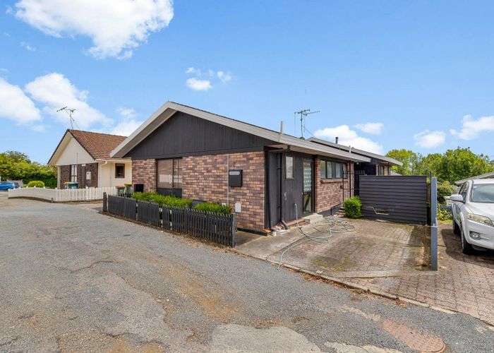  at 52 Angelsea Street, Hamilton City Central, Hamilton, Waikato