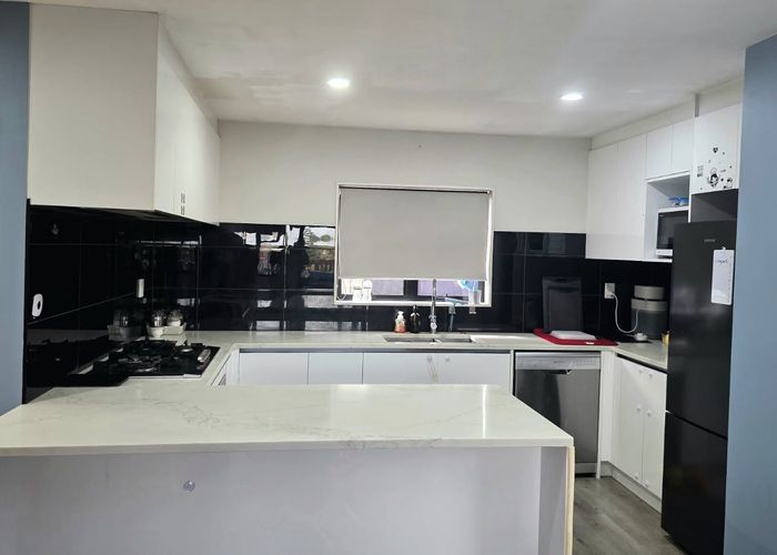  at 6 Kohuora Lane, Papatoetoe, Manukau City, Auckland