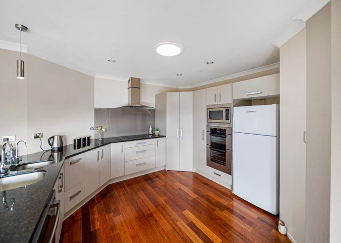  at 10 Buncrana Place, Rosehill, Papakura