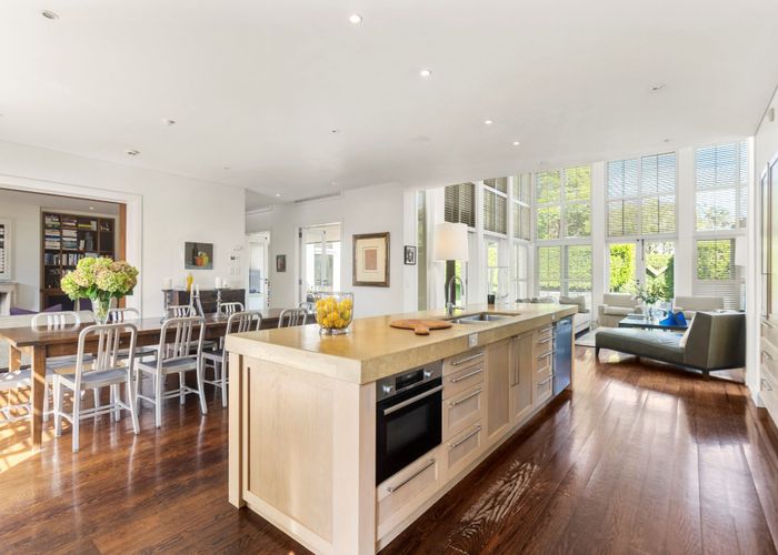  at 11 Glanville Terrace, Parnell, Auckland